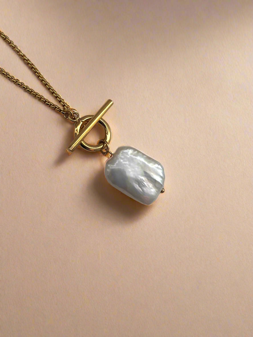T Bar & Pearl Necklace-1