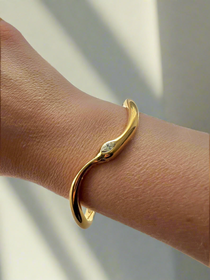 Molten Wavy Bangle-0