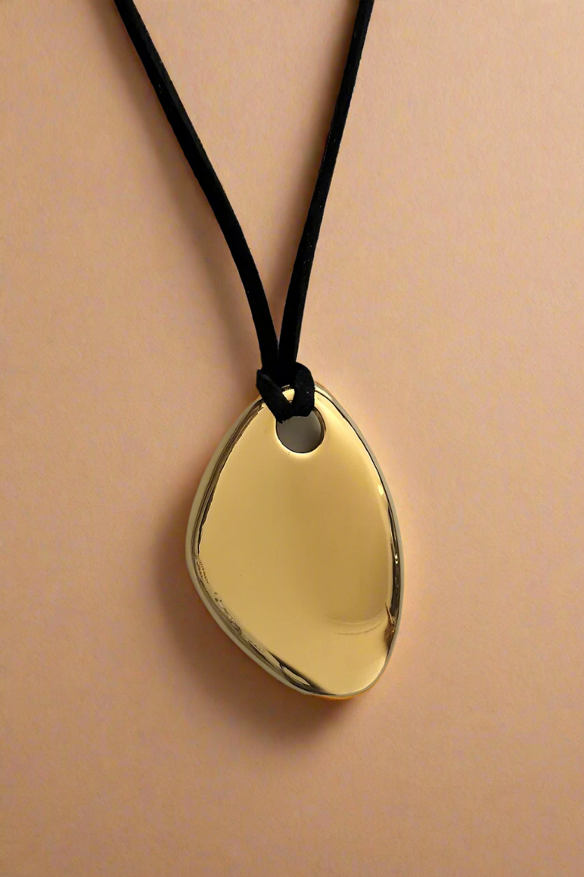 Mira Pendant Necklace-2