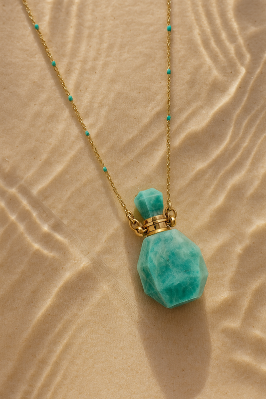 Selene Perfume Necklace-0